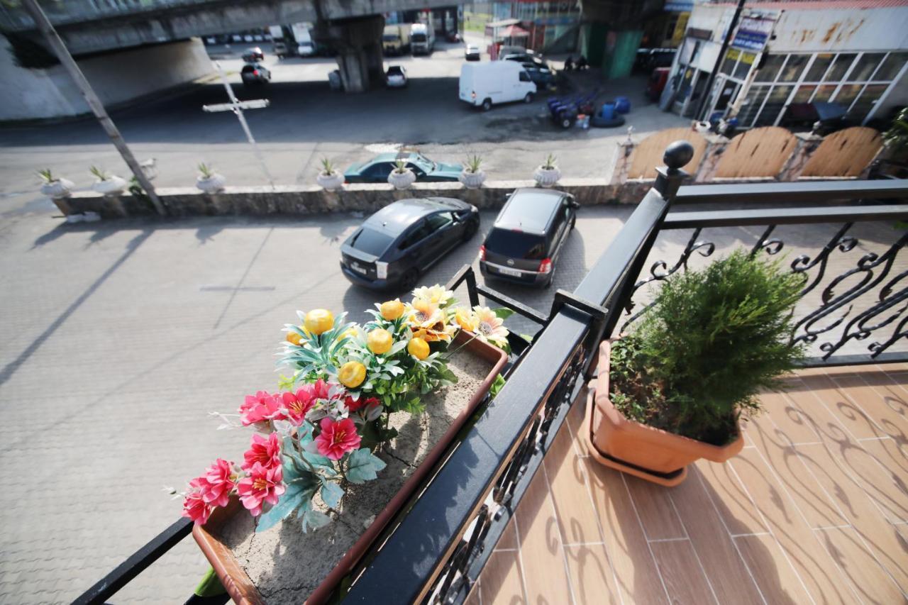 Hotel Tamari Kutaisi Exterior photo