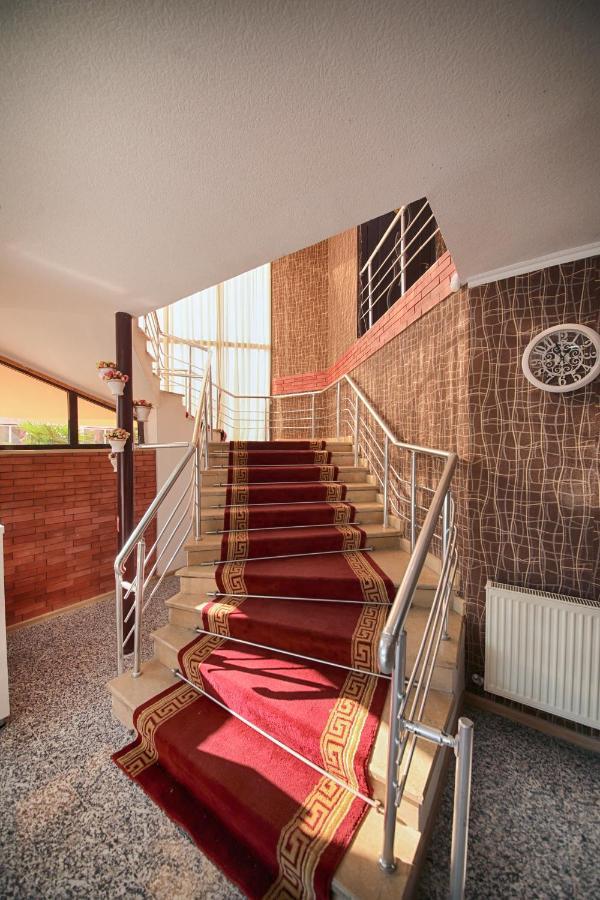 Hotel Tamari Kutaisi Exterior photo