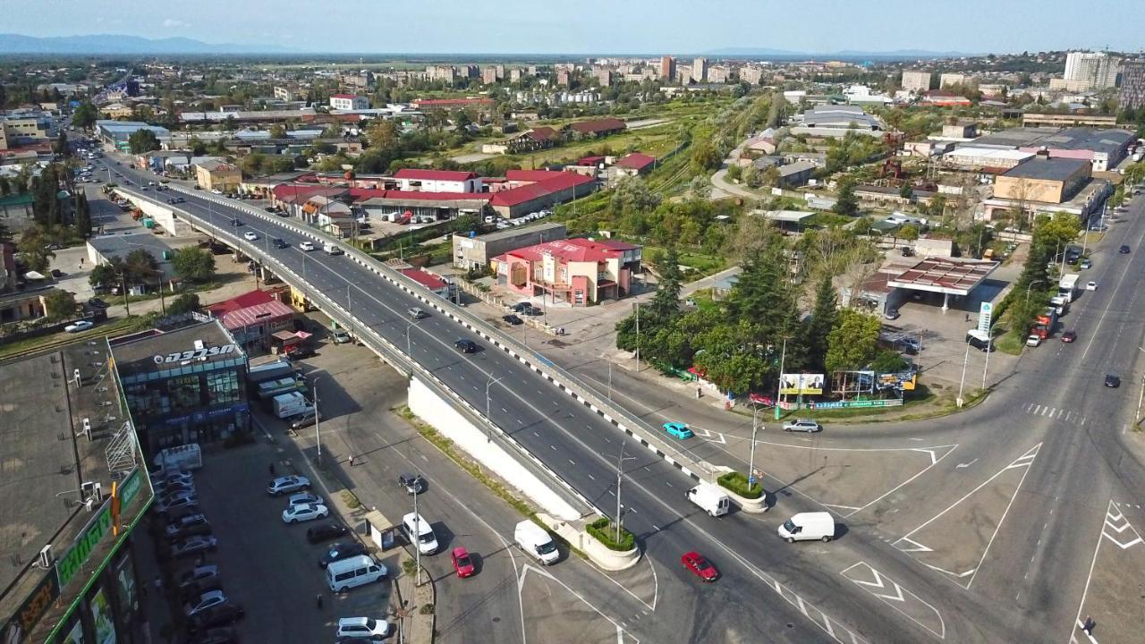 Hotel Tamari Kutaisi Exterior photo