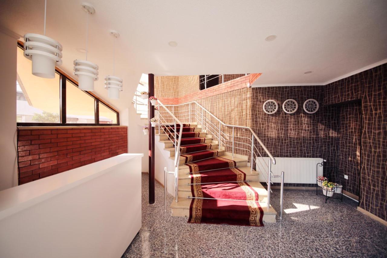Hotel Tamari Kutaisi Exterior photo